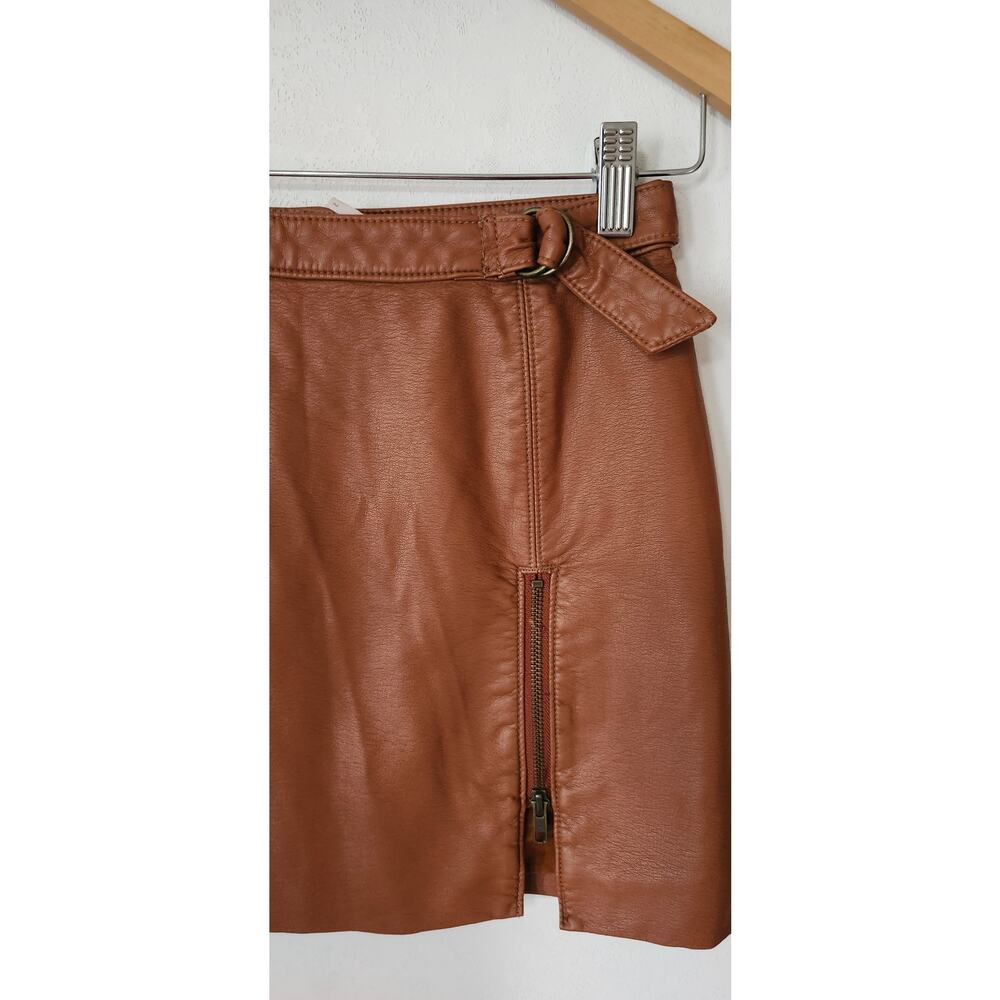 Free People Midnight Magic Vegan Leather Mini Skirt Cognac Brown Size 2 Moto - Picture 5 of 8